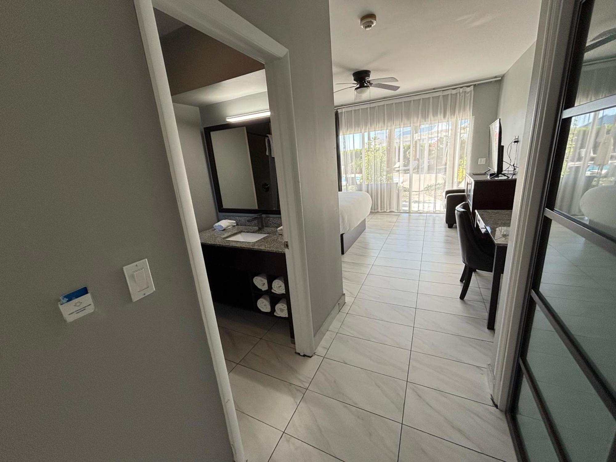 Grace Bay Suites Esterno foto