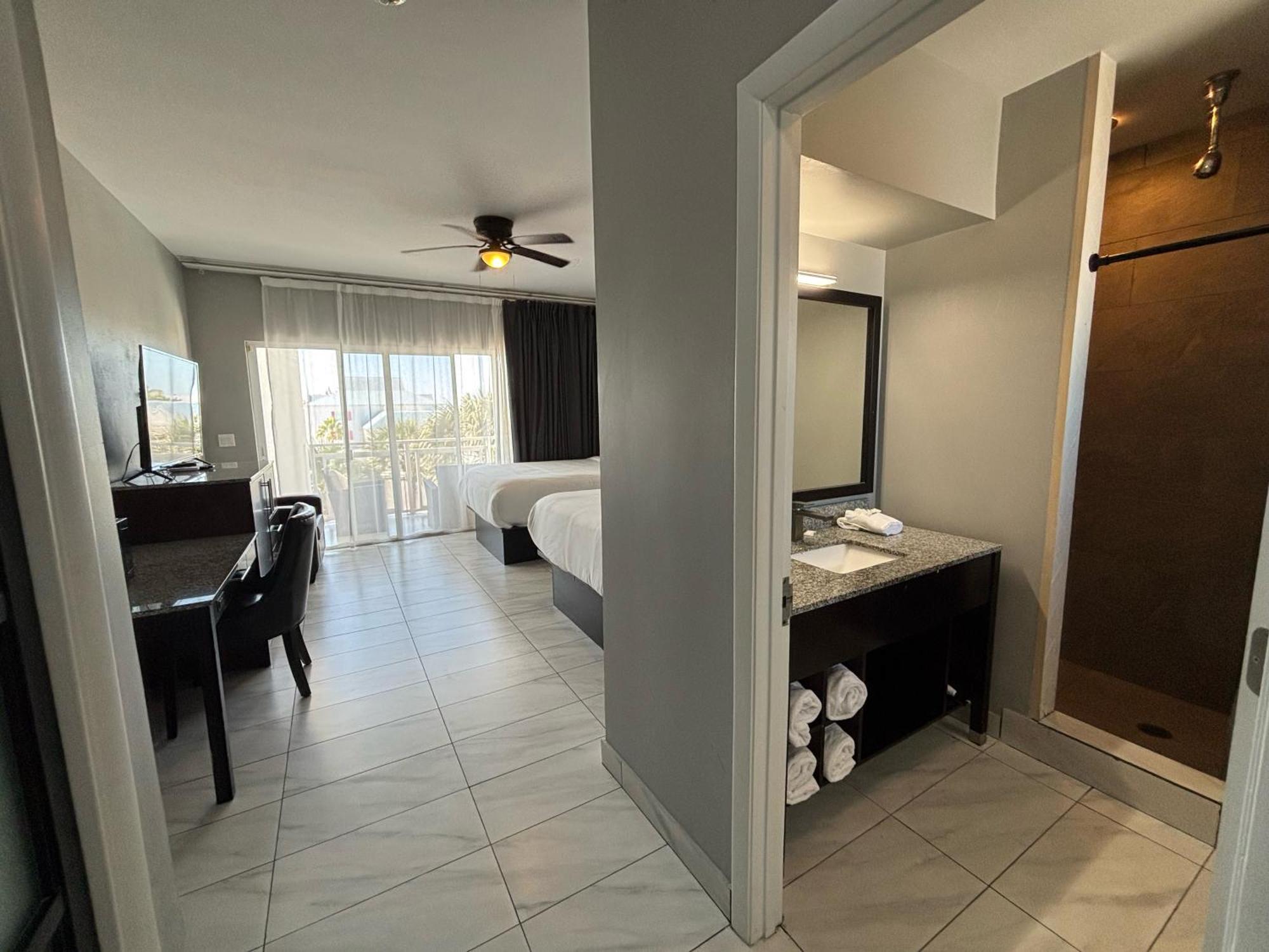 Grace Bay Suites Esterno foto