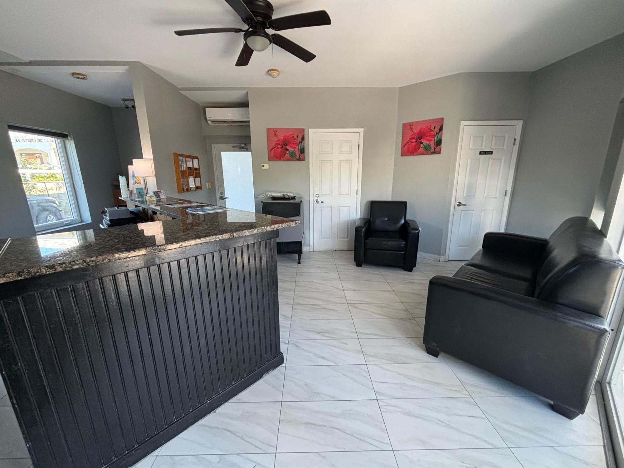 Grace Bay Suites Esterno foto